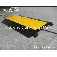 四孔 PVC線槽板，水管過線橋，水管保護橋
